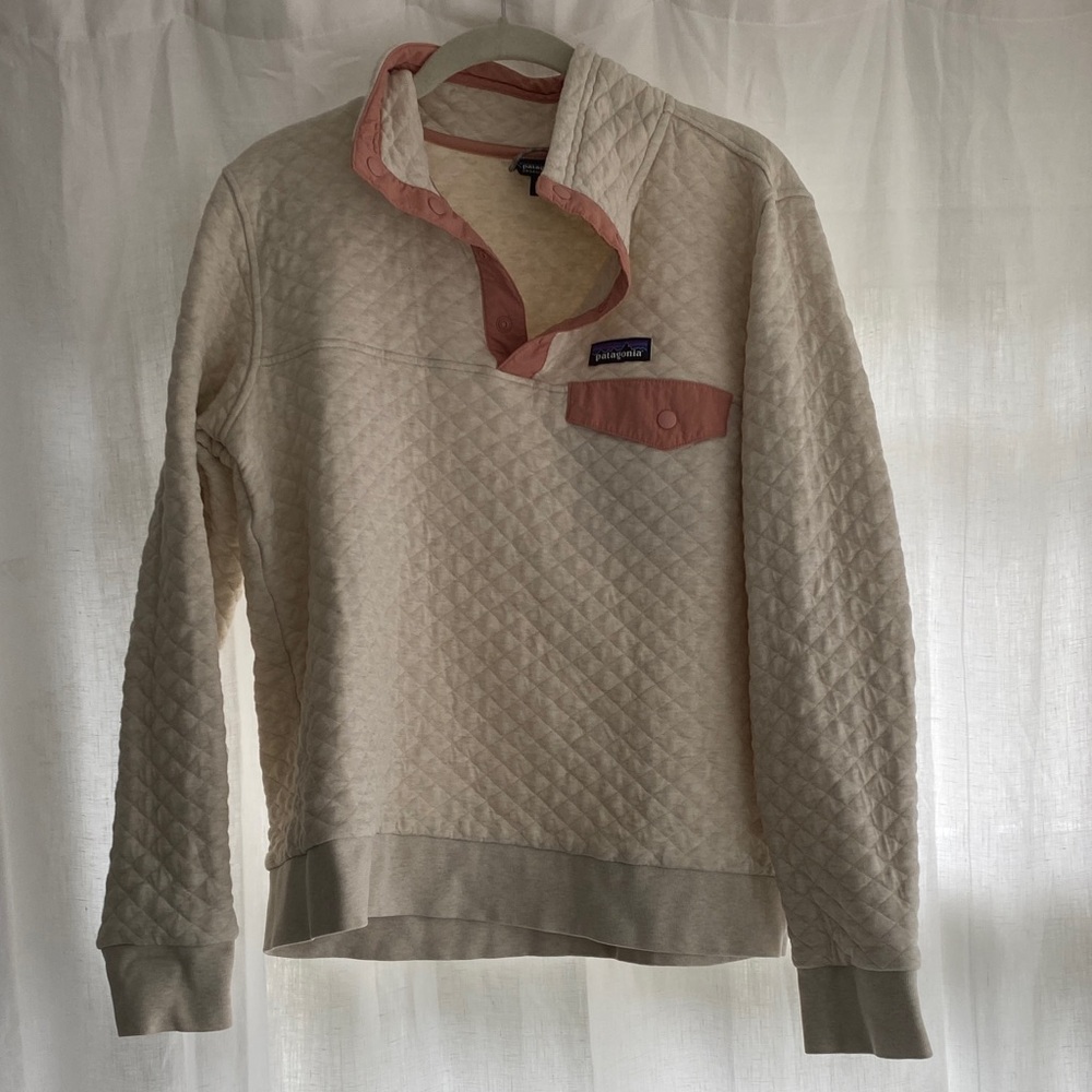 Patagonia Womens cotton quilt snap Sweater in Cream and Pink